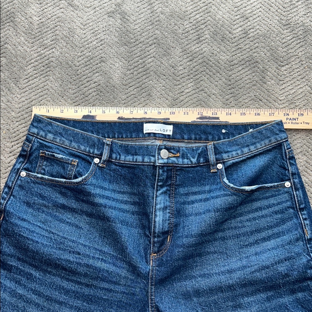 LOFT The Straight Crop High Rise Jeans Size 32 Tall - Picture 7 of 10